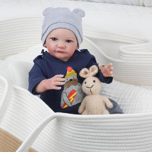 WOOROY Realistic Reborn Baby Dolls Boy - 19 Inch Lifelike Newborn Baby Dolls Handmade Real Life Baby Dolls Reborn Toddler with Soft Cloth Body Gift Toys for Kids Age 3 + in Kuwait
