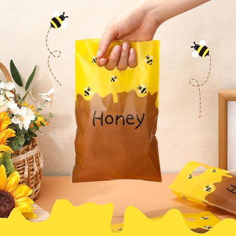 Leinuosen 100 Pcs Honey Bee Gift Bags Yellow Honey Bee Plastic Goodie Treat Bag Waterproof for Birthday Party Baby Shower Decoration Summer Gift Wrapping Party Favor Supplies in Saudi Arabia