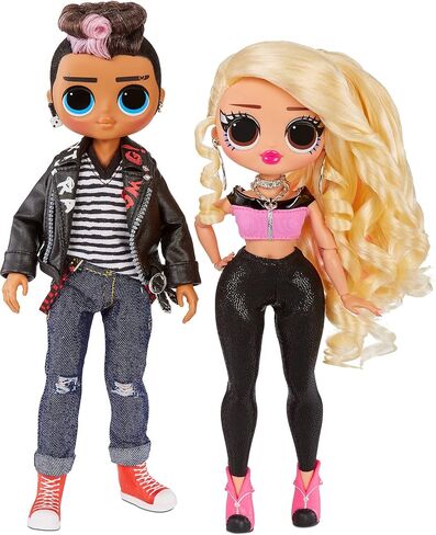 مضحك جداً. مفاجأة! OMG Movie Magic Fashion Dolls 2 -Pack Tough Tough و Pink Chick مع 25 مفاجأة بما في ذلك 4 مظهر من الأزياء ، ونظارات ثلاثية الأبعاد ، وملحقات ، ومسلسلات قابلة لإعادة الاستخدام - هدية رائعة للأعمار 4+ in Saudi Arabia