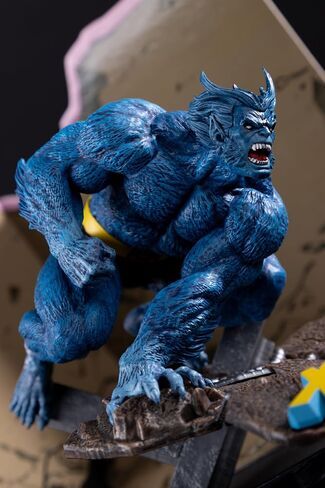 McFarlane Marvel Beast 1:10th Scale Collectible with Scene (X-Men #1) Toys in Saudi Arabia