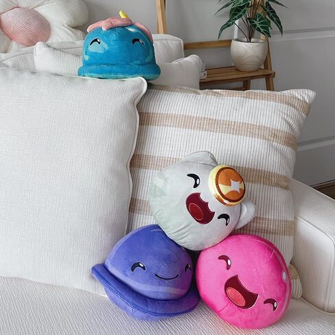 Youtooz Lucky Slime Plush Stickie in 6", Magnetic and Soft Slime Rancher Video Game Plush - Cute Huggable Lucky Slime Plushie from Youtooz Plush Collection in Saudi Arabia