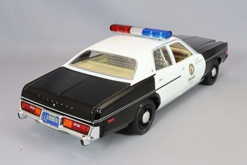 Greenlight 1977 Plymouth Fury Black and White Metropolitan Police The Terminator (1984) Movie Hollywood Series 1/24 Diecast Model Car in Saudi Arabia