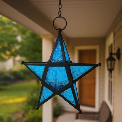 فوانيس شموع على شكل نجمة معلقة من Vela Lanterns، كهرمان، مجموعة من قطعتين in Kuwait