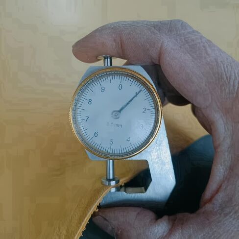 جلد الأغنام ، سمك 0.7-1.0 مم ، للقفازات ، والملابس ، والألواح الجلدية للحرف والفنون (أصفر 7-8 قدم مربع) in Kuwait