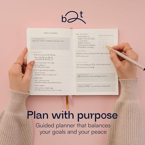 الإنتاجية والهدف لمدة 3 أشهر ، Planner 2025 - مخطط أسبوعي يومي غير مؤرخ يوميًا للنساء ، متتبع العادة ، مجلة إدارة الوقت ، مجلة A5. in Saudi Arabia
