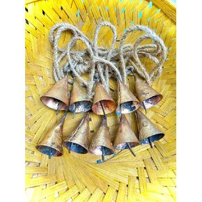 خمر أجراس القصدير الهندي ريفي الرنين خمر جلجل جرس أجراس البقر شجرة عيد الميلاد الحرف الديكور 4 سم مجموعة من 10 أجراس in Kuwait