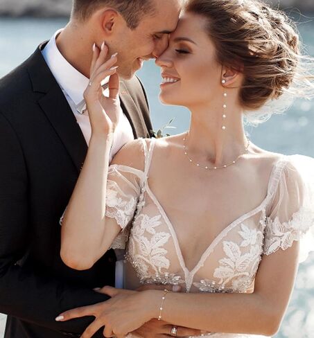 FUNRUN JEWELRY Pearl Necklace for Women 14K Gold Plated Pearl Jewelry Set Adjustable Pearl Choker Necklace Bracelet Pearl Drop Earrings Dainty Wedding Pearl Jewelry in Kuwait