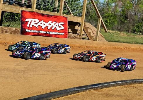 Traxxas Slash Modified BL-2S Blue in Saudi Arabia