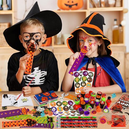 168pcs 24 pack مجموعة قرطاسية هالوين متنوعة ، خدعة أو علاج حقائب جيدة ، حشو دلو القرع ، هدايا الحفلات هدايا بما في ذلك أقلام الرصاص ، المفتحات ، الحكام ، الملصقات ، الطوابع ، المحو in Kuwait