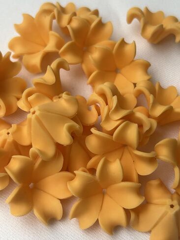 25 PCS Mini Puakeikeni Clay Beads (2.5 سم) لصنع المجوهرات ، DIY ، لوازم الحرف (أبيض) in Kuwait