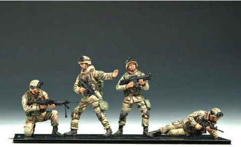 Trumpeter US 101st Airborne Division Crew Figure Set, Scale 1/35, 4-Pack in Saudi Arabia