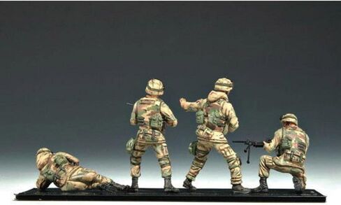 Trumpeter US 101st Airborne Division Crew Figure Set, Scale 1/35, 4-Pack in Saudi Arabia