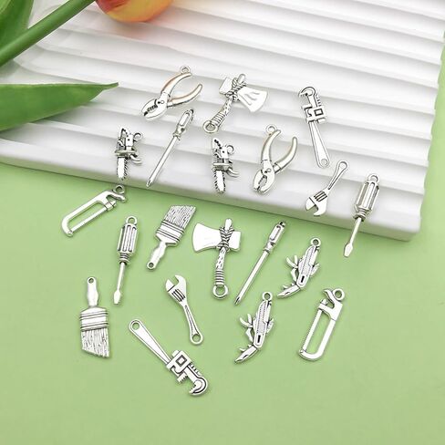 16pcs Alloy enamel traditional festival Easter Christmas dwarf set pumpkin heart-shaped clover Pendant Jewelry Making DIY Keychain Earrings Pendant Various Design Charms for Jewelry Making Bracelets Necklace (SN1070) in Kuwait