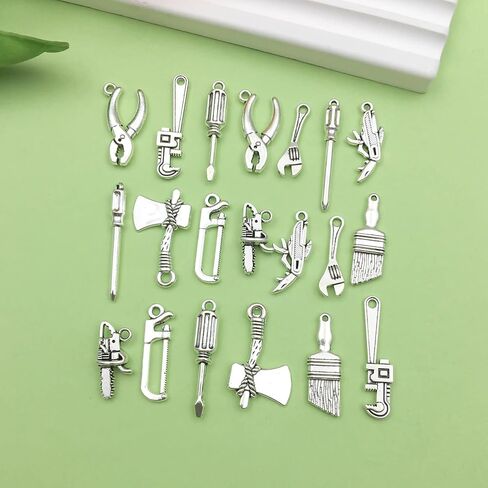 16pcs Alloy enamel traditional festival Easter Christmas dwarf set pumpkin heart-shaped clover Pendant Jewelry Making DIY Keychain Earrings Pendant Various Design Charms for Jewelry Making Bracelets Necklace (SN1070) in Kuwait