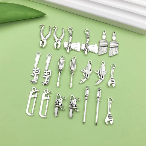 16pcs Alloy enamel traditional festival Easter Christmas dwarf set pumpkin heart-shaped clover Pendant Jewelry Making DIY Keychain Earrings Pendant Various Design Charms for Jewelry Making Bracelets Necklace (SN1070) in Kuwait