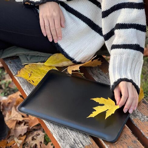 علبة جلدية لـ MacBook Air 2018-2024 M1 M2 M3 رقاقة الأكمام الناعمة المصنوعة يدويًا لـ MacBook Air 13 بوصة ، MacBook Pro ، الأزرق العمودي in Kuwait