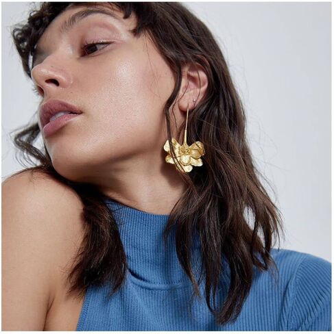 Statement Gold Flower Earrings Sculptural Exaggerated Flower Floral Earrings Large Metal Flower Drop Earrings Hypoallergenic Stylish Flower Statement Earring Jewelry for Women Teen Girls in Saudi Arabia