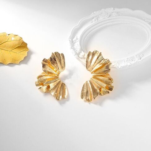 Statement Gold Flower Earrings Sculptural Exaggerated Flower Floral Earrings Large Metal Flower Drop Earrings Hypoallergenic Stylish Flower Statement Earring Jewelry for Women Teen Girls in Saudi Arabia
