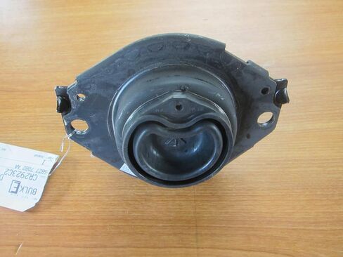 Chrysler Dodge Right Or Left Side Engine Support Cushion New Mopar in Saudi Arabia