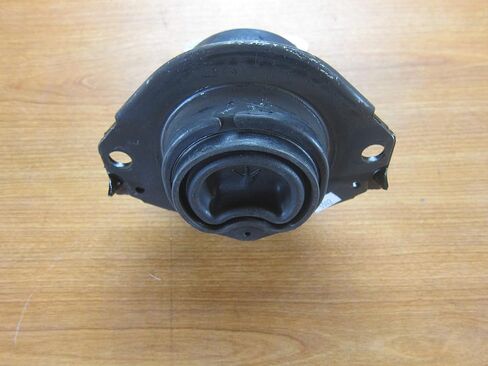 2011-2019 Chrysler Dodge Right & Left Side Engine Support Cushion New Mopar OEM in Saudi Arabia