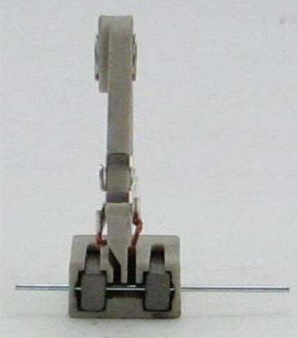 New Alterntor Brush Holder Assembley for Delco 1873873 1876873 13-01-1307 in Saudi Arabia