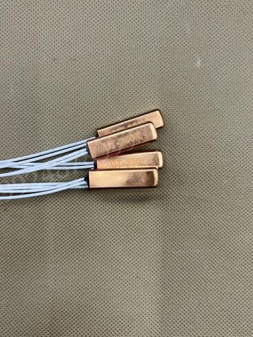 4pcs مكيف الهواء الأصلي مستشعر التحكم في درجة حرارة العادم UT-230K ضاغط الملحقات 130 درجة حماية درجة الحرارة in Saudi Arabia