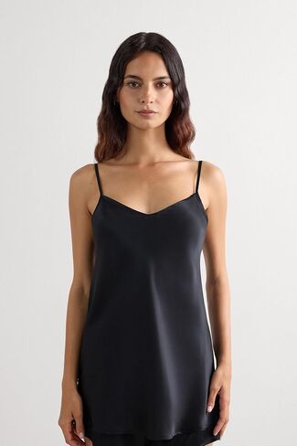 ساتان حرير المرأة مع V-neckline in Saudi Arabia