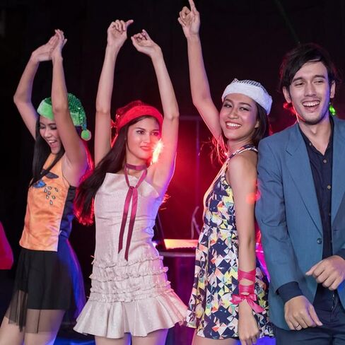 روابط القوس الشريط للنساء ، والسيدات ذاتية التعادل الساتان الفتيات Bowtie ألوان صلبة. in Kuwait