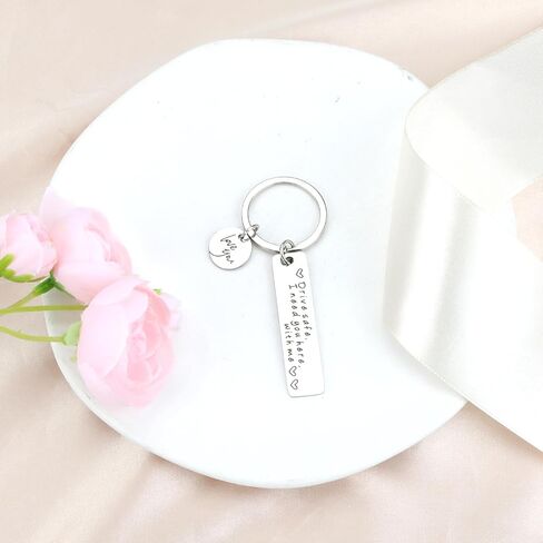 Drive Safe Keychain ، محفور "Drive Safe أحتاجك هنا معي ، أحبك" ، هدية Boyfriend Keychain له in Saudi Arabia