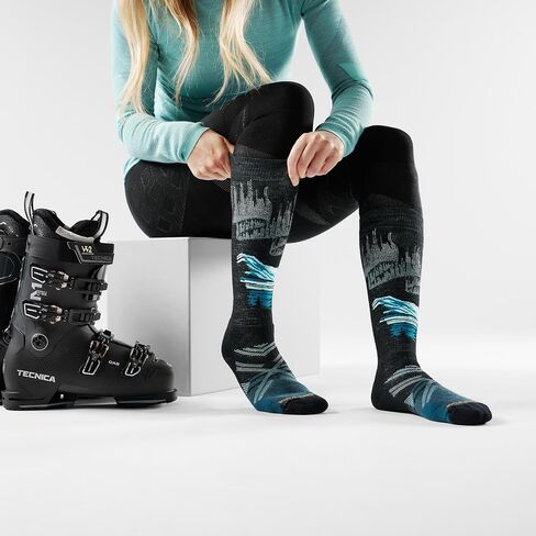 Smartwool Women's Ski Full Cushion Alpine Auroras Over The Calf Socks in Saudi Arabia