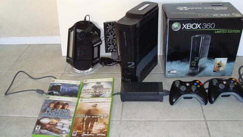 Xbox 360 Pro 20 GB (Renewed) in Saudi Arabia