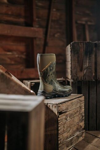 Muddy Outdoors DV8 13" Rubber Boots Rubber Mossy Oak Bottomland Men's 11 D in Saudi Arabia