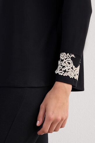Woman's Pretty Flowers Modal Top in Saudi Arabia