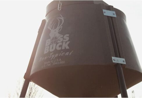 جهاز تغذية/صيد الغزلان من بوس باك بوزن 350 رطل، متين وخفيف الوزن ومحمي من الأشعة فوق البنفسجية ومقاوم للرياح ومقاوم للماء مع رأس 3 أنابيب تغذية بروتين، ونظام تسليم تلقائي دوار 12 فولت وأرجل مستديرة متعددة القطع in Kuwait