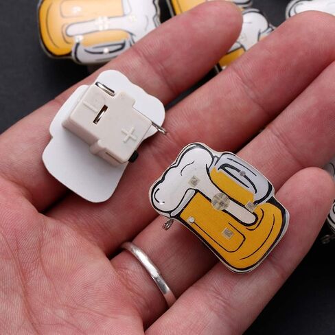 25pcs كارتون بيرة القدح دبابيس بروش ، LED دبابيس بروش بيرة وميض لحفلات عيد ميلاد حفلات الزفاف ، لون عشوائي in Saudi Arabia