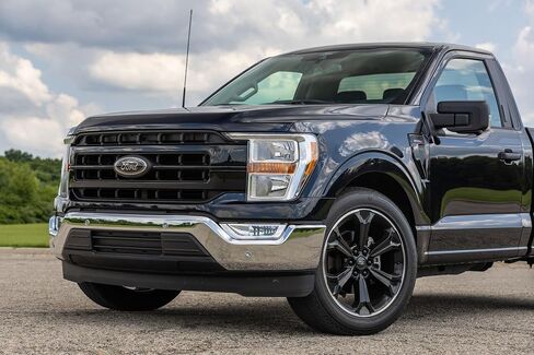 Blue Oval Industries OEM M-1447-FPEVENT PLOSS Black Fender Vents for 2021-2025 FORD F-150 in Kuwait
