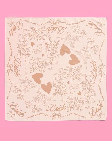 Xo ، Fetti Tan Bride Head وشاح ، 27x27 في | البكالوريوس بيج باندانا ، أغطية الرأس الزفاف ، ملحق حفلة باخ ، هدية وصيفات الشرف ، منديل زفاف أبيض ، قبعة حريرية محايدة in Saudi Arabia