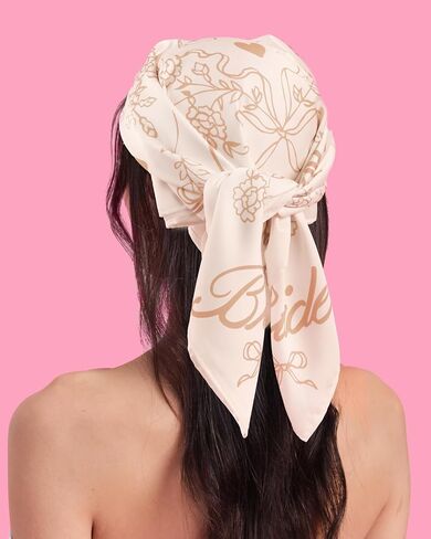 Xo ، Fetti Tan Bride Head وشاح ، 27x27 في | البكالوريوس بيج باندانا ، أغطية الرأس الزفاف ، ملحق حفلة باخ ، هدية وصيفات الشرف ، منديل زفاف أبيض ، قبعة حريرية محايدة in Saudi Arabia