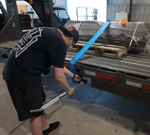 MyTee Products 39.5 "القياسي القياسي لقطع النشوة للمقطورة المسطحة-Chrome Carbon-Steel Ratchet Bar مع مقبض غير قاطع ونصيحة مقاومة للانزلاق للتشغيل الآمن in Kuwait