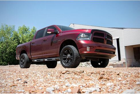Rough Country 3" Lift Kit w/N3 Struts for 2012-2018 Ram 1500 4WD - 31231 in Saudi Arabia