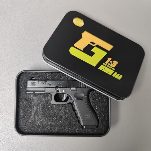 Keychain,Metal Pistol Shape Keychain G17 Fidget Toy 1:3 Scale Mini Pistol Key Chains Coolest Keychains for Men Husband Woman(Black) in Saudi Arabia