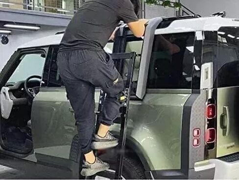 يناسب سلم السقف الجانبي لرفع سلم لاند روفر المدافع 110 2020-2025 سلم رفع قابل للطي (أسود لامع) in Kuwait