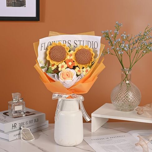 هدايا زهور الكروشيه للنساء، هدايا الزهور للأم والزوجة، 7 قطع باقة زهور كروشيه مكتملة يدويًا للنساء أفضل صديق وصديقة وذكرى التخرج ويوم الزفاف والمنزل in Kuwait