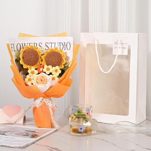 هدايا زهور الكروشيه للنساء، هدايا الزهور للأم والزوجة، 7 قطع باقة زهور كروشيه مكتملة يدويًا للنساء أفضل صديق وصديقة وذكرى التخرج ويوم الزفاف والمنزل in Kuwait