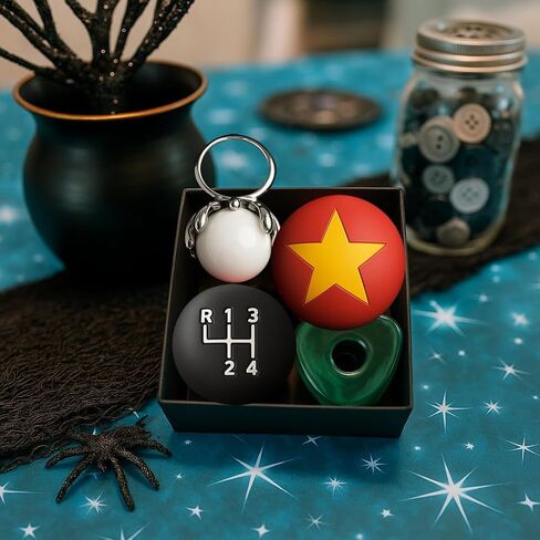 مجموعة هدية الرسوم المتحركة للأفلام الرعب ، مجموعة ملحقات قابلة للتحصيل ، لمشاهدة الحجر ، مقبض الحجر ، مقبض العتاد ، زر النجوم ، عين اللؤلؤ مع صندوق هدايا ، ملحقات كوزباني الرسوم المتحركة in Kuwait