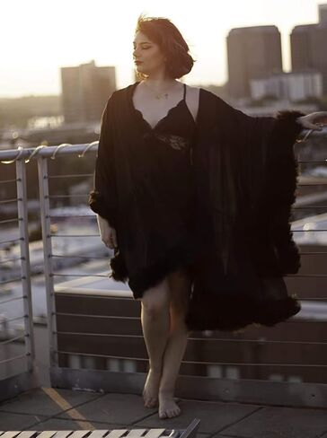 Changuan Feather Robe Chiffon Wedding Bridal Robes Short Lingerie Dressing Gown Sheer Nightgown Sleepwear Bathrobe in Kuwait