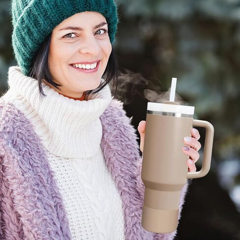 غطاء حذاء من السيليكون WUQID متوافق مع كوب السفر Hydro Flask بمقبض 32oz&40oz وزجاجة Hydroflask 12-24oz وستانلي 20 30 40oz بهلوان، مناسب للجزء السفلي من 2.83 إلى 2.95 بوصة، غطاء زجاجة مضاد للانزلاق in Kuwait
