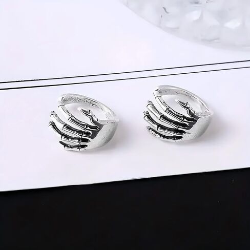 Halloween Earrings for Women Men Skeleton Hand Ear Cuffs Halloween Clip on Earrings Gothic Skull Claw Earrings for Women Men Costume Jewelry in Saudi Arabia