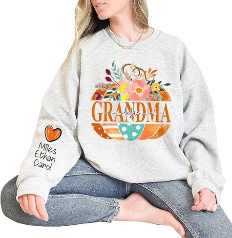Personalized Grandma Shirt Kid's Grandkid's Names - Custom Gift for Women Birthday Mothers Day Christmas Halloween T-Shirt in Kuwait
