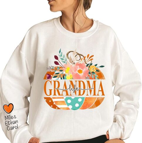 Personalized Grandma Shirt Kid's Grandkid's Names - Custom Gift for Women Birthday Mothers Day Christmas Halloween T-Shirt in Kuwait